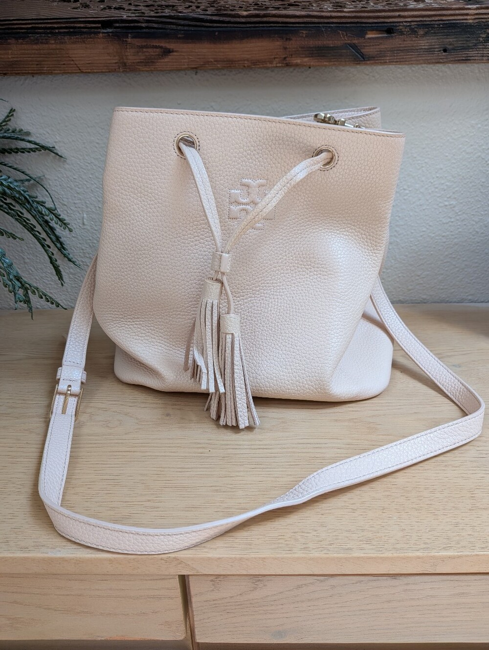 Tory Burch Thea Bucket Bag Pink Sweet Melon Pebbled Leather Tassel Crossbody